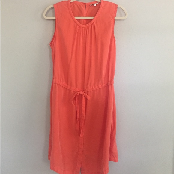 Gap, Medium - Picture 1 of 2